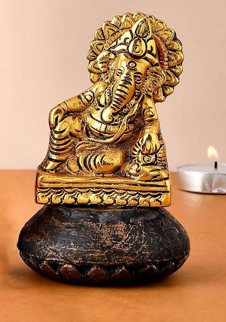 5 Pcs Lord Ganesg Showpiece With Greeting Card And Roli Chawal Rakhi Gift Set - Indya