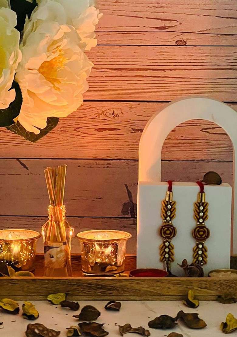 Set Of 2 Rakhi With Vanilla Sugar Reed Diffuser 35Ml Gift Set - Indya