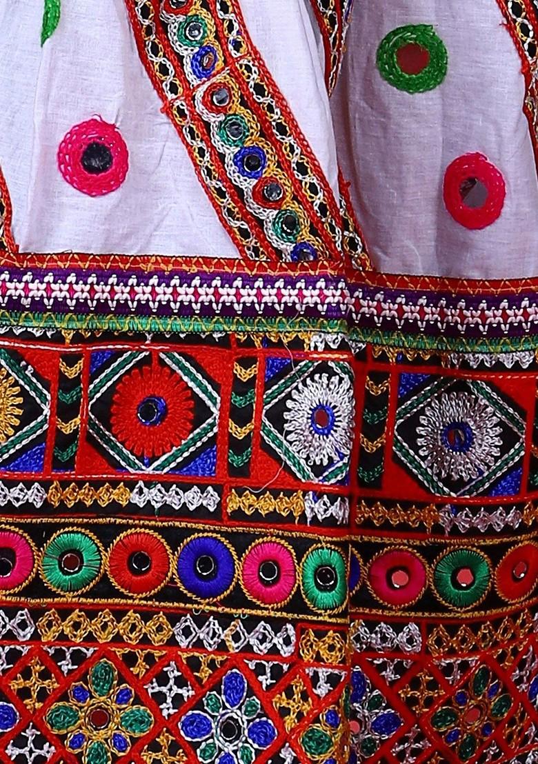 Girls Embroidered Thread Work Ready To Wear Lehenga Blouse With Dupatta