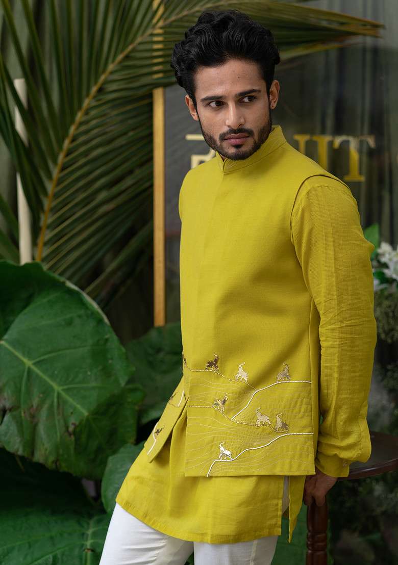 Green Elephant Embroidered Bundi Jacket For Men - Indya