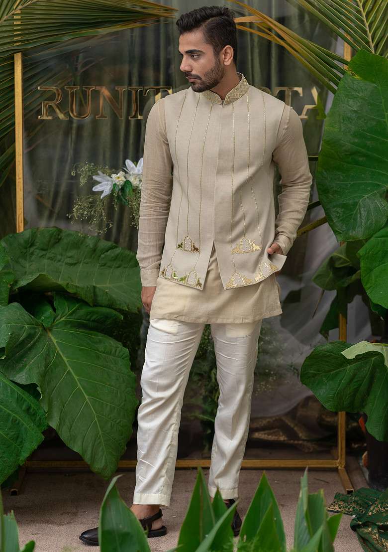 Grey Elephant Embroidered Bundi Jacket For Men - Indya