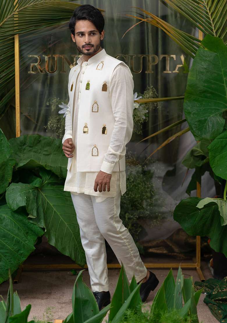 Ivory Khidki Embroidered Bundi Jacket For Men - Indya