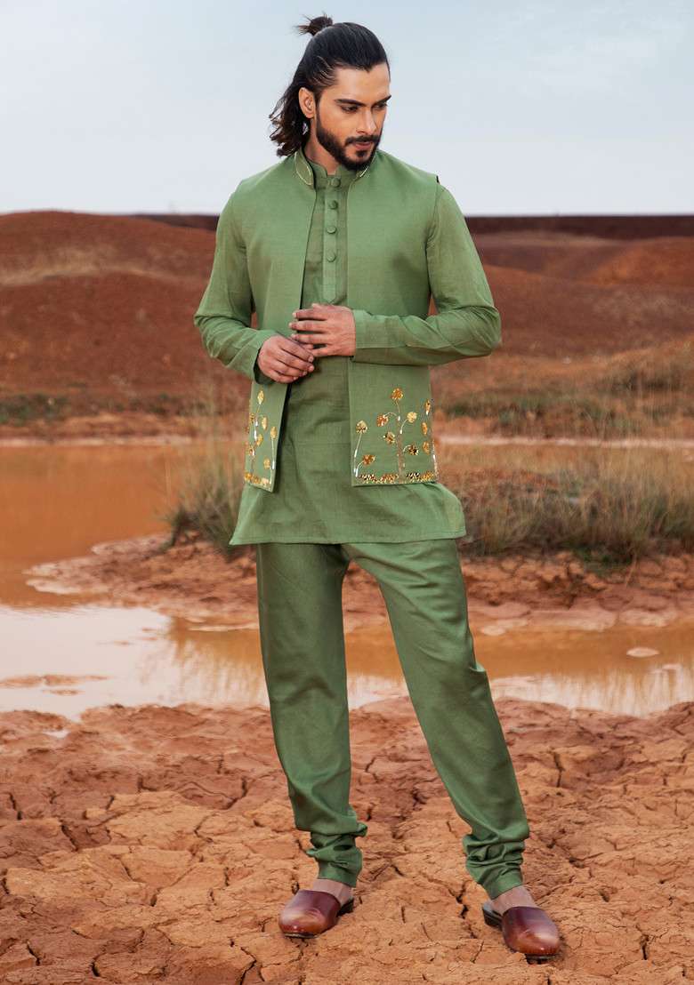 Deep Green Cut Pipe Embellished Bundi Set For Men - Indya