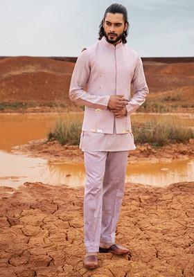 Lavender Cut Pipe Embellished Tiger Bundi Jacket For Men