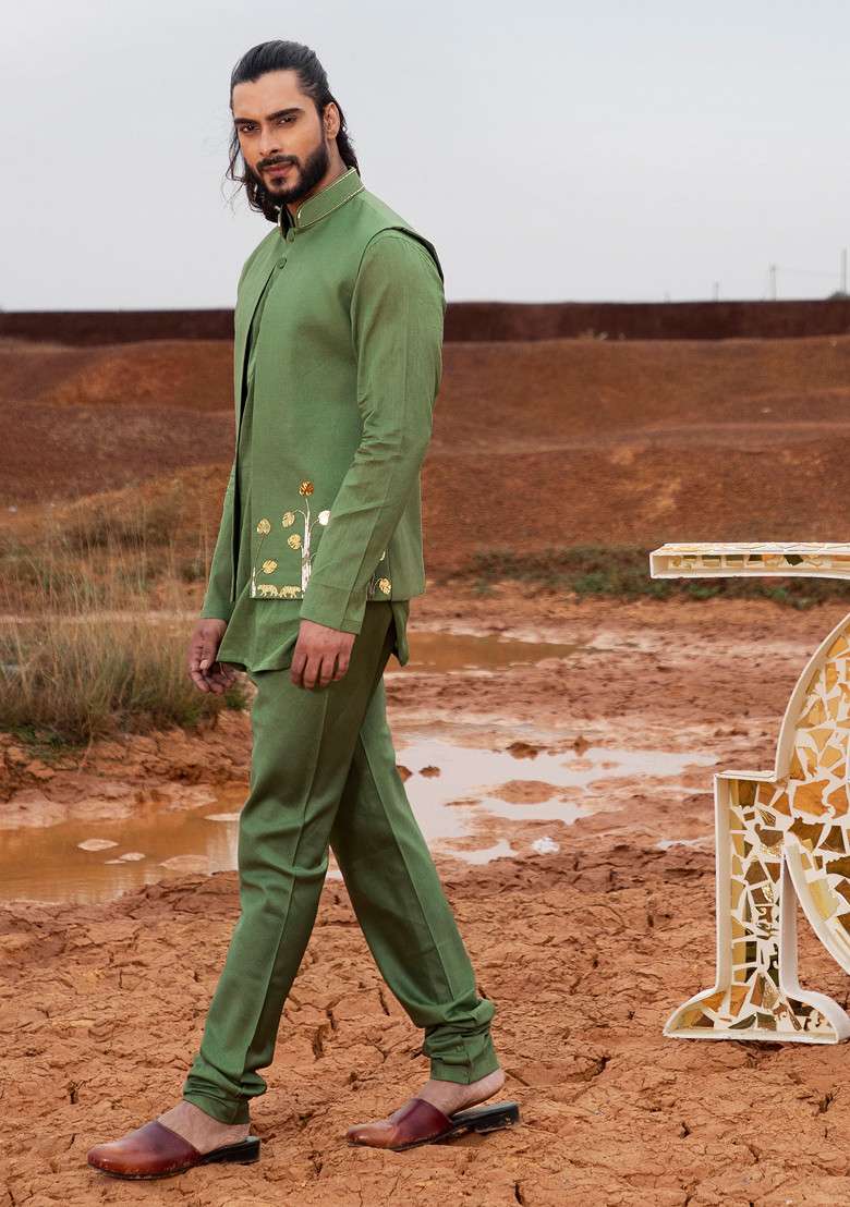 Deep Green Cut Pipe Embellished Vegan Silk Blend Bundi Jacket Set For Men - Indya