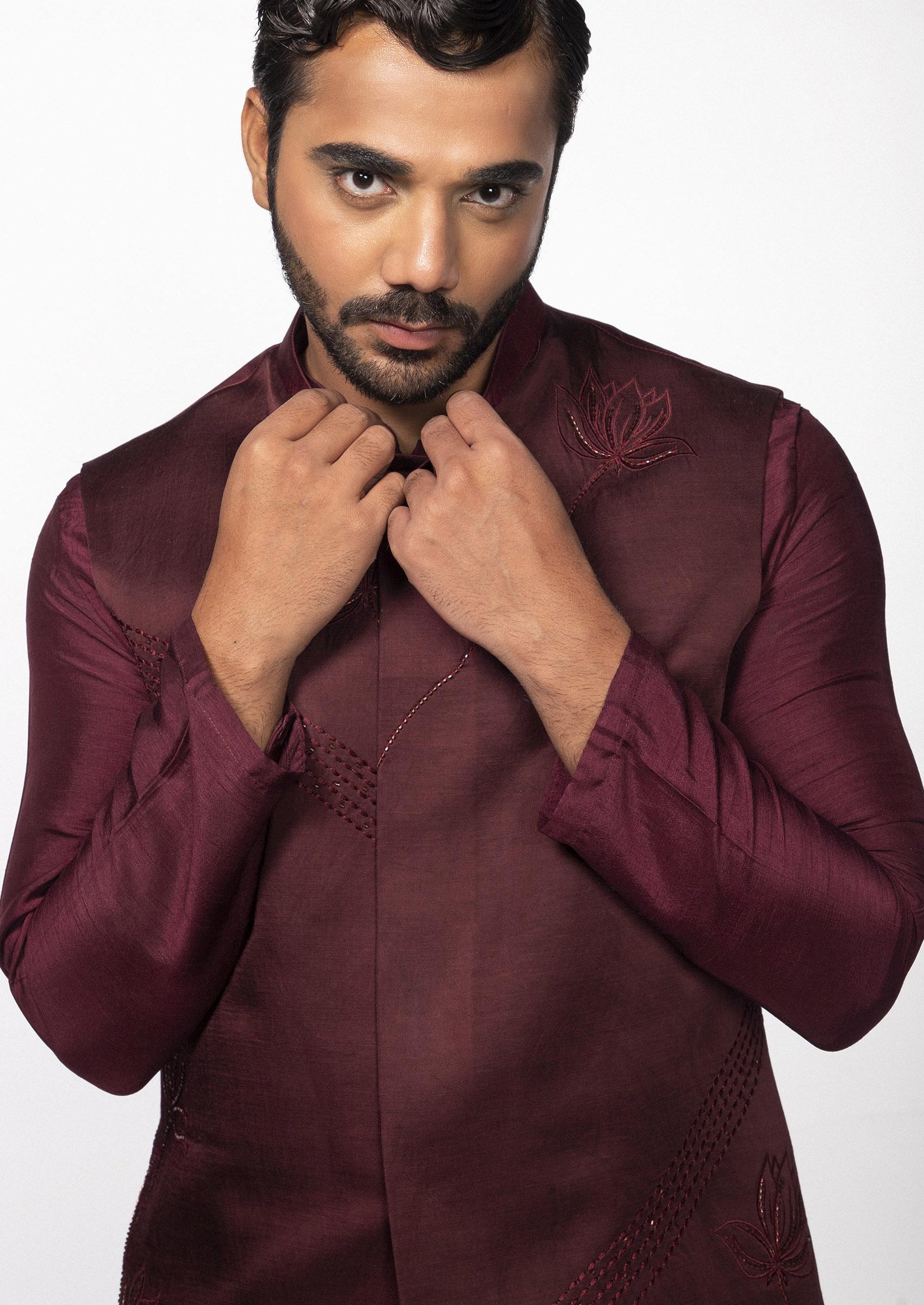 Wine Pintuck Lotus Bundi Jacket And Kurta Set For Men - Indya