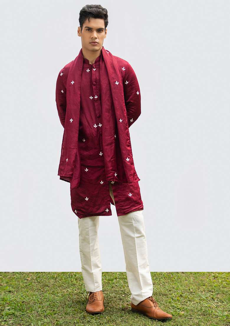 Maroon Front Open Motif Kurta With Dupatta Set For Men - Indya