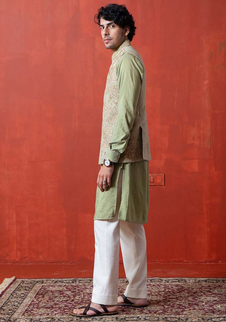 Green Embroidered Bundi Jacket And Kurta For Men - Indya