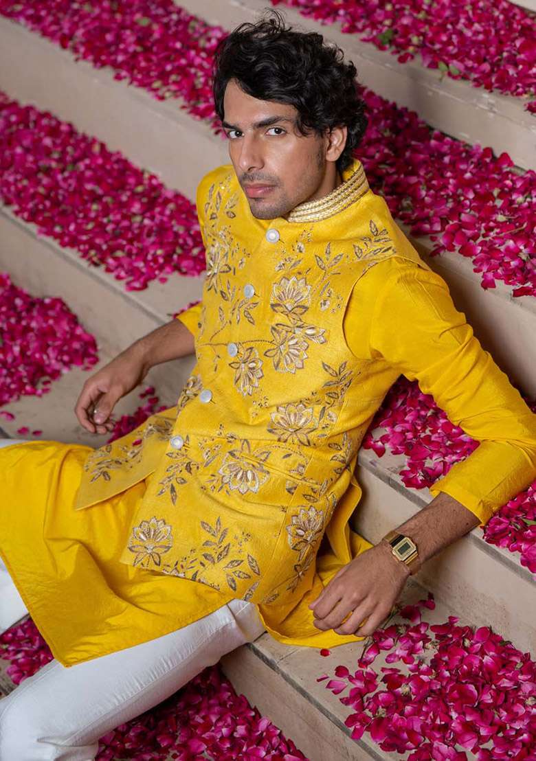 Yellow Embroidered Bundi Jacket And Kurta For Men - Indya