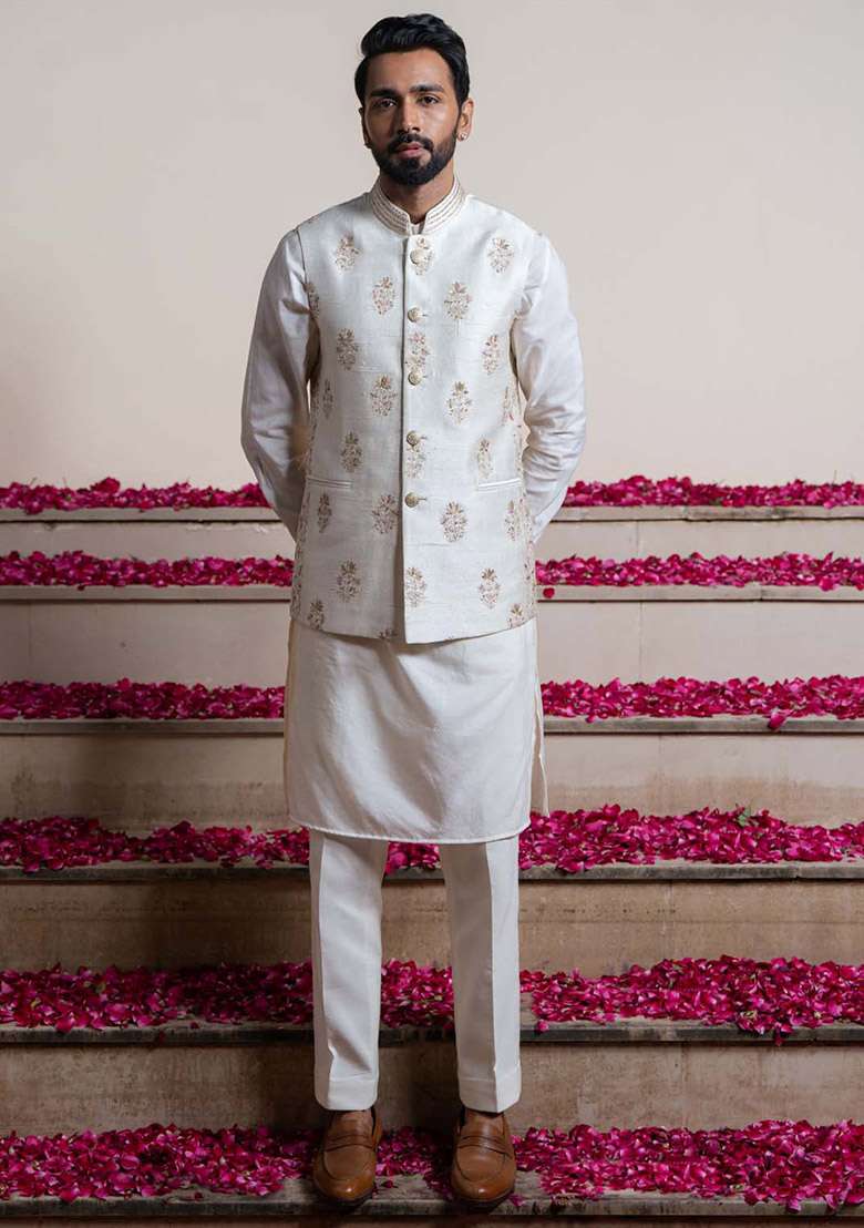 White Embroidered Bundi Jacket And Kurta For Men - Indya