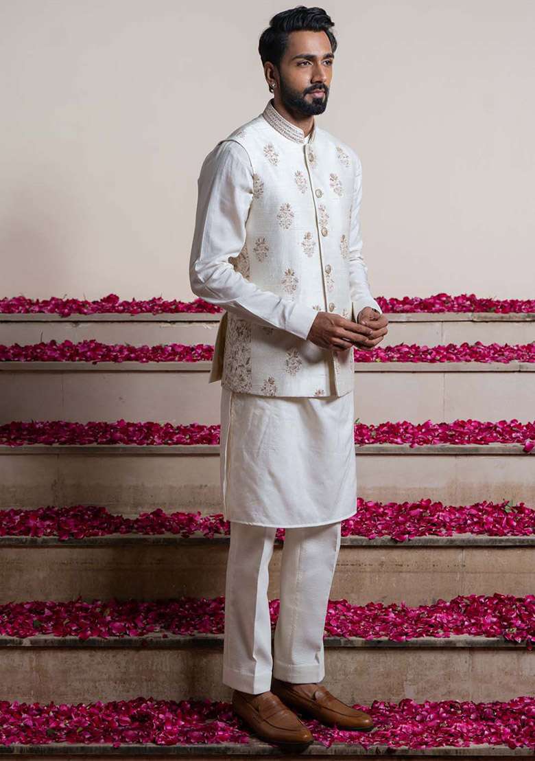 White Embroidered Bundi Jacket And Kurta For Men - Indya