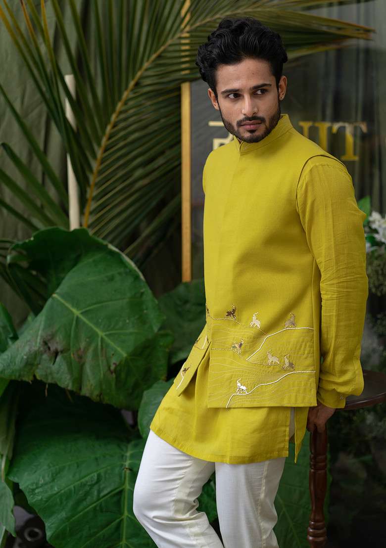 Green Pure Cotton Kurta Set For Men - Indya