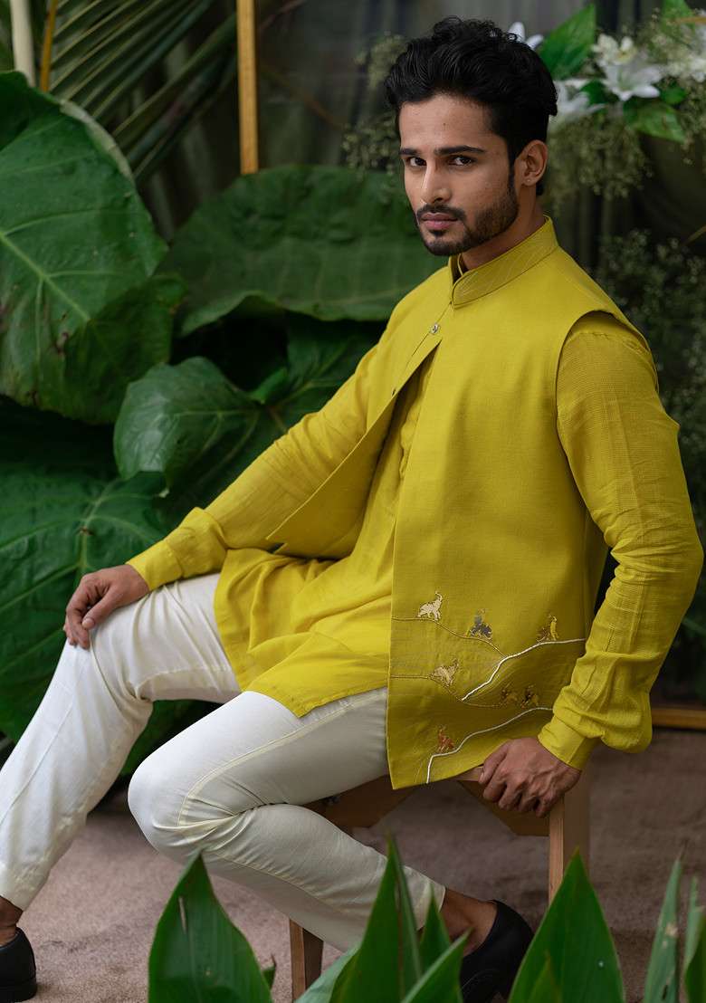 Green Pure Cotton Kurta Set For Men - Indya