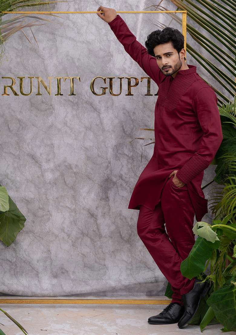 Red Quilted Pure Cotton Kurta Set For Men - Indya