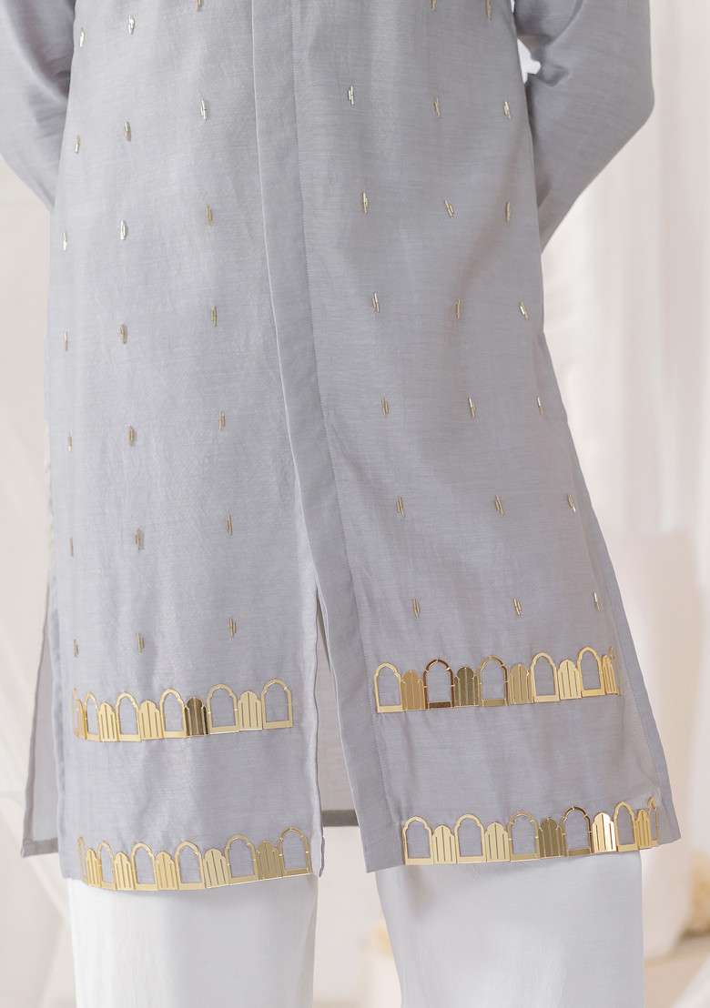 Grey Hand Embroidered Silk Blend Kurta Set For Men - Indya