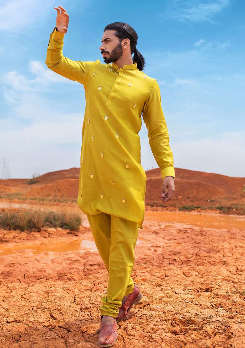 Green Hand Embroidered Vegan Silk Blend Kurta Set For Men - Indya