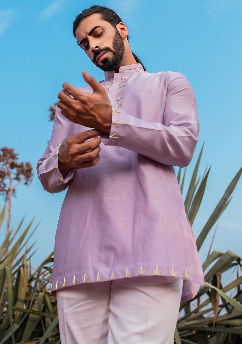 Lavender Cut Pipe Embellished Short Kurta Set For Men - Indya
