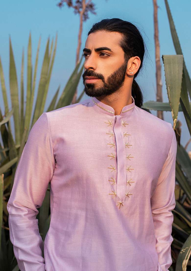 Lavender Cut Pipe Embellished Short Kurta Set For Men - Indya