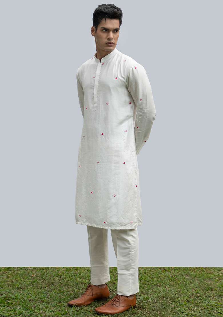 Ivory Embroidered Motif Kurta Set For Men - Indya