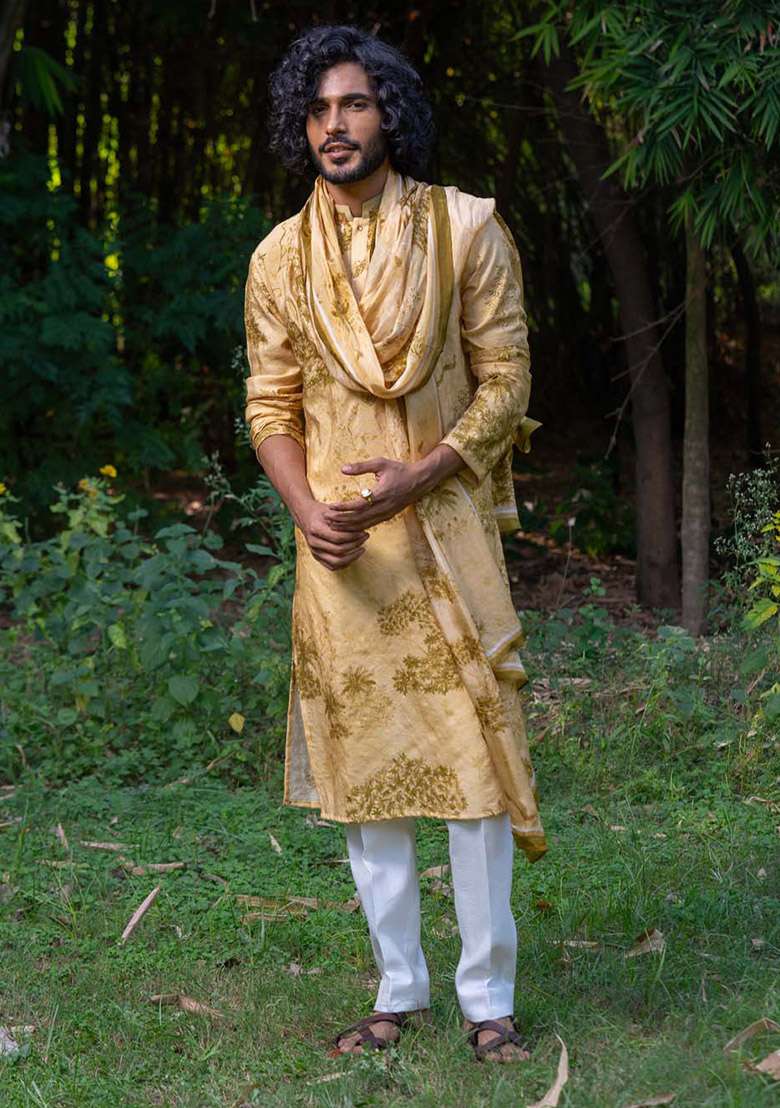 Yellow Sunhaira Vann Digital Print Kurta And Stole For Men - Indya