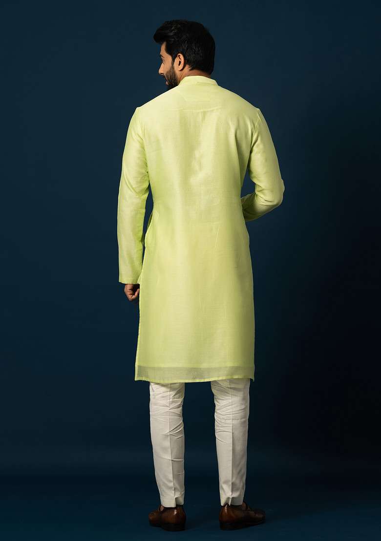 Green Embroidered Chanderi Silk Blend Kurta Set For Men - Indya