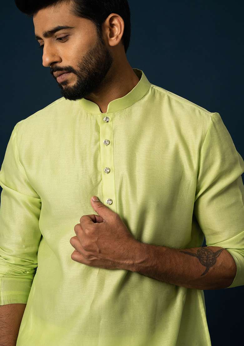 Green Embroidered Chanderi Silk Blend Kurta Set For Men - Indya