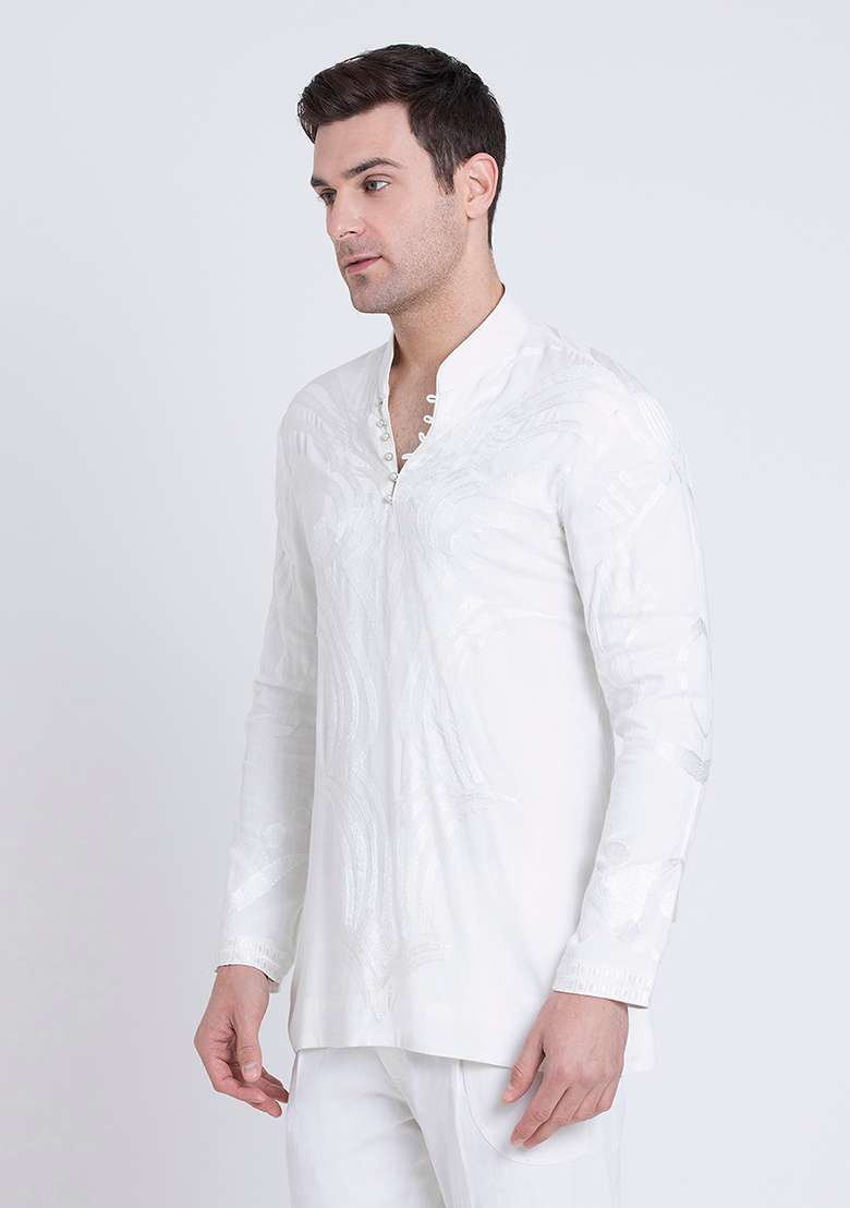 White Embroidered Cotton Silk Blend Kurta For Men - Indya