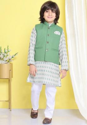Green Geometric Printed Pure Cotton Kurta With Trousers For Boys