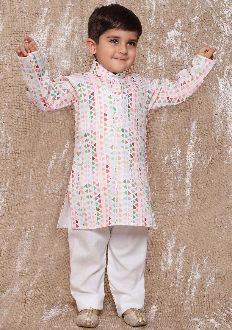 White Geometric Printed Regular Pure Cotton Kurta With Pyjamas For Boys