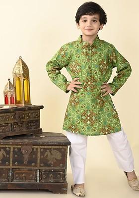 Boys Bandhani Printed Regular Pure Cotton Straight Kurta With Pyjamas