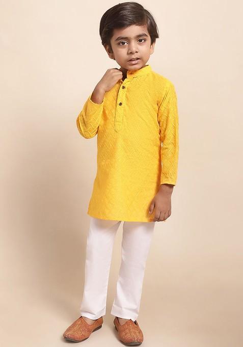 Boys Ethnic Motifs Embroidered Pure Cotton Straight Kurta With Pyjamas