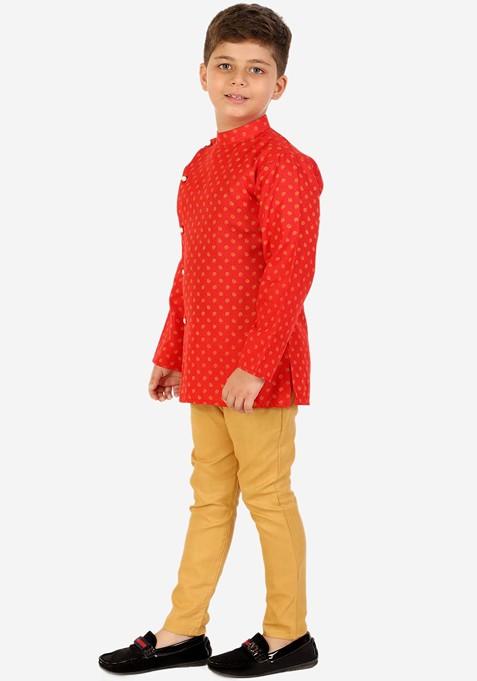 Boys Mandarin Collar Ethnic Motifs Printed Pure Cotton Kurta With Churidar