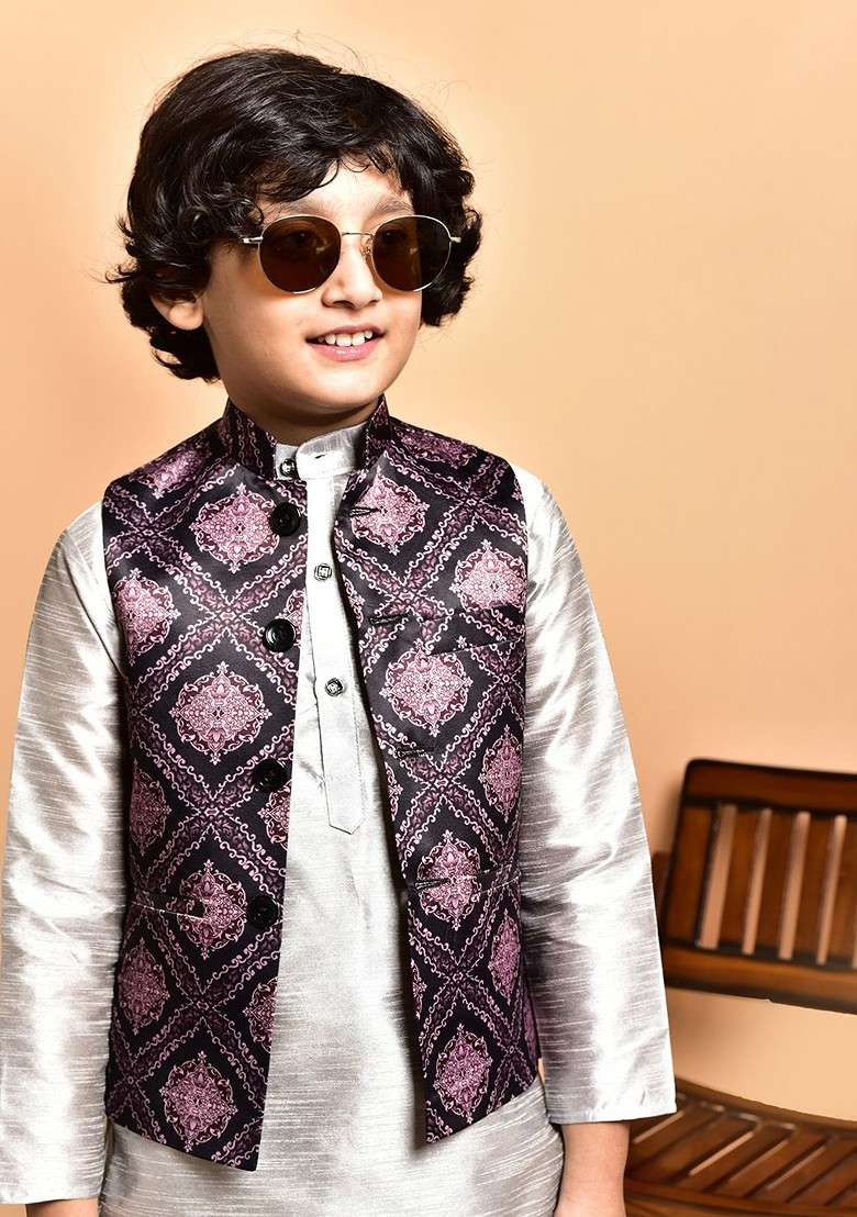 Boys Band Collar Three Quarter Sleeves Regular Kurta And Churidar And Nehru Jacket - Indya