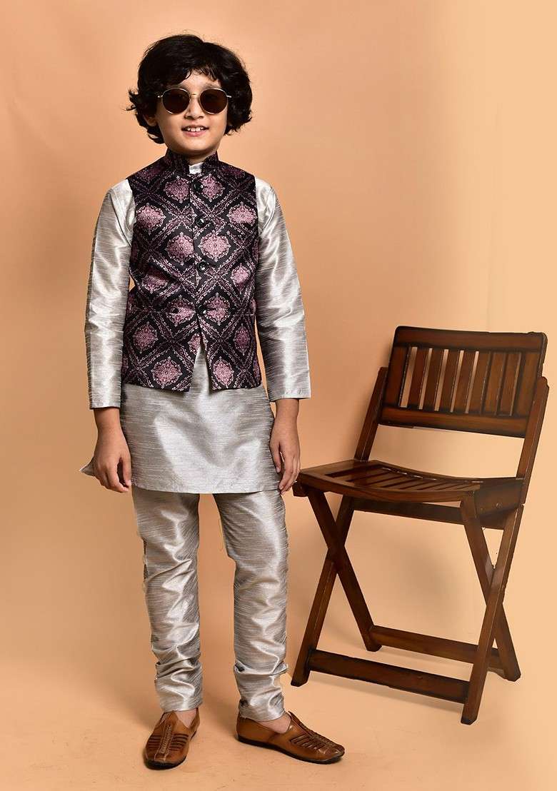 Boys Band Collar Three Quarter Sleeves Regular Kurta And Churidar And Nehru Jacket - Indya