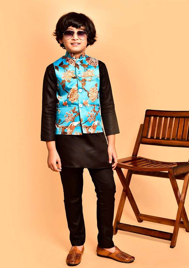 Boys Mandarin Collar Regular Straight Kurta With Churidar - Indya