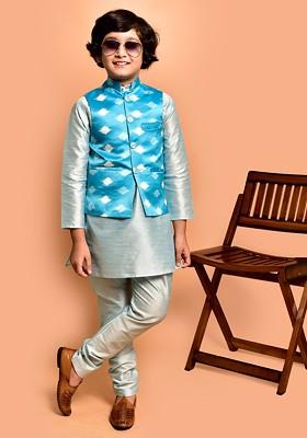 Boys Mandarin Collar Straight Kurta With Pyjamas