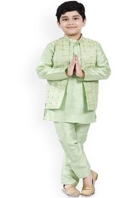 Boys Floral Embroidered Mandarin Collar Sequinned Straight Kurta With Pyjamas