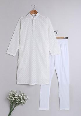 Boys Floral Embroidered Regular Chikankari Pure Cotton Kurta With Pyjamas