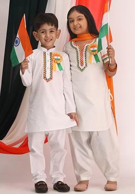 Boys Mandarin Collar Regular Gotta Patti Pure Cotton Kurta With Pyjamas