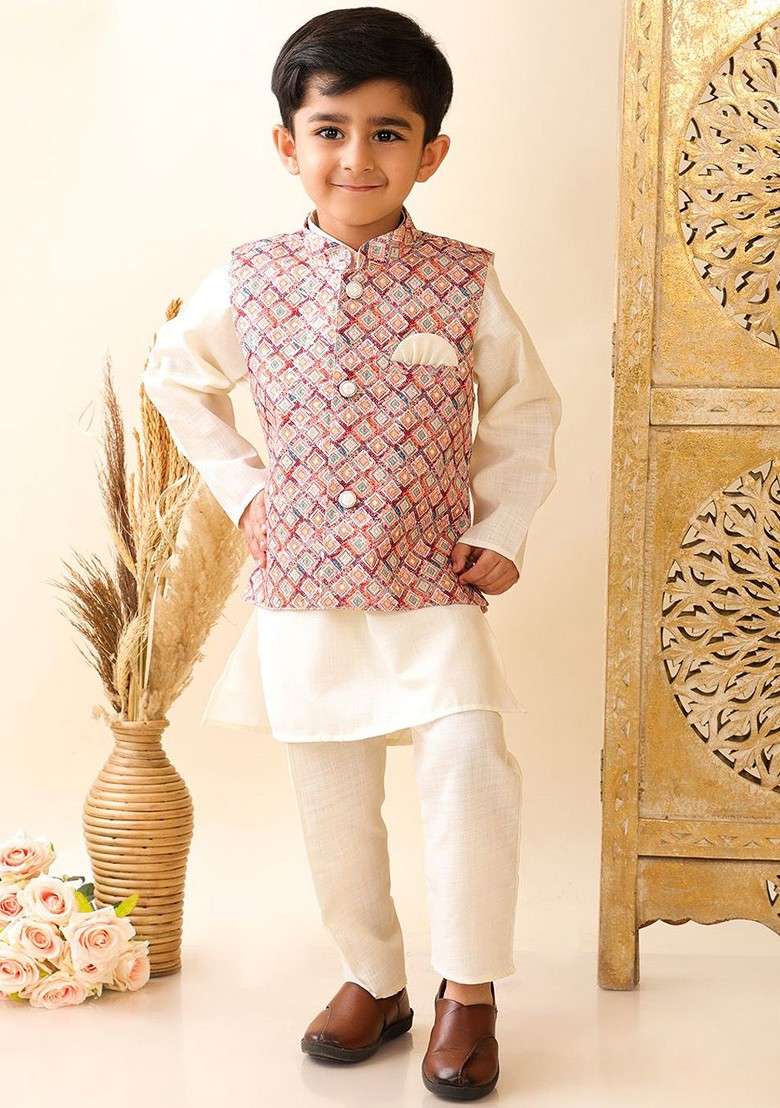 Cream Gotta Patti Work Cotton Kurta Set For Boys - Indya