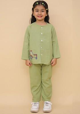 Green Thread Work Blended Kurta Set For Boys