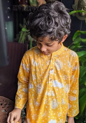 Yellow Printed Cotton Kurta Set For Boys
