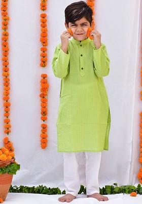 Green Solid Cotton Kurta Set For Boys