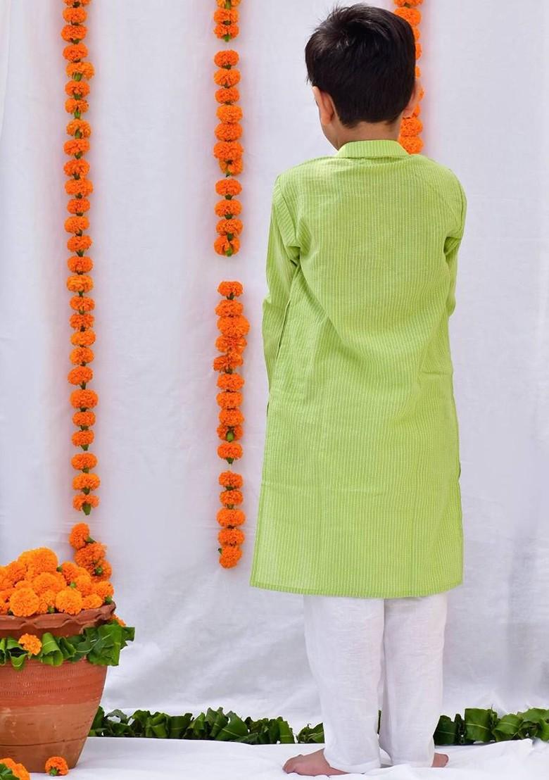 Green Solid Cotton Kurta Set For Boys - Indya