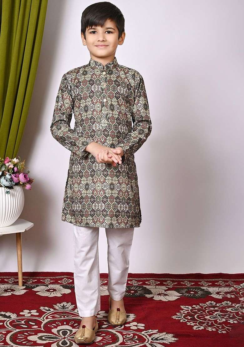 Green Embroidered Blended Kurta Set For Boys - Indya