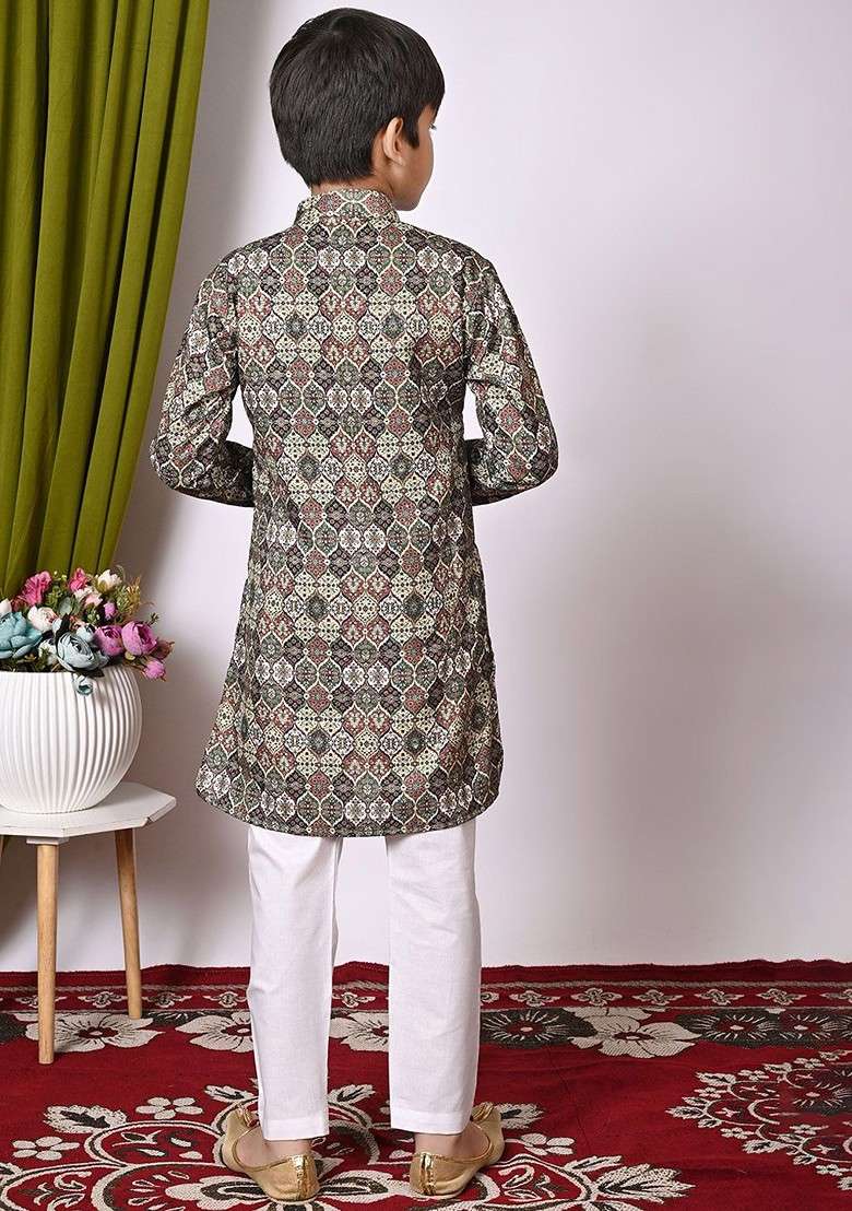 Green Embroidered Blended Kurta Set For Boys - Indya