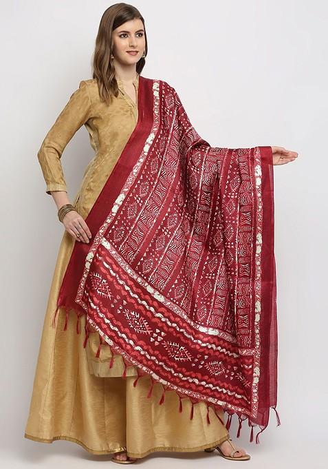 Maroon And White Batik Printed Dupatta
