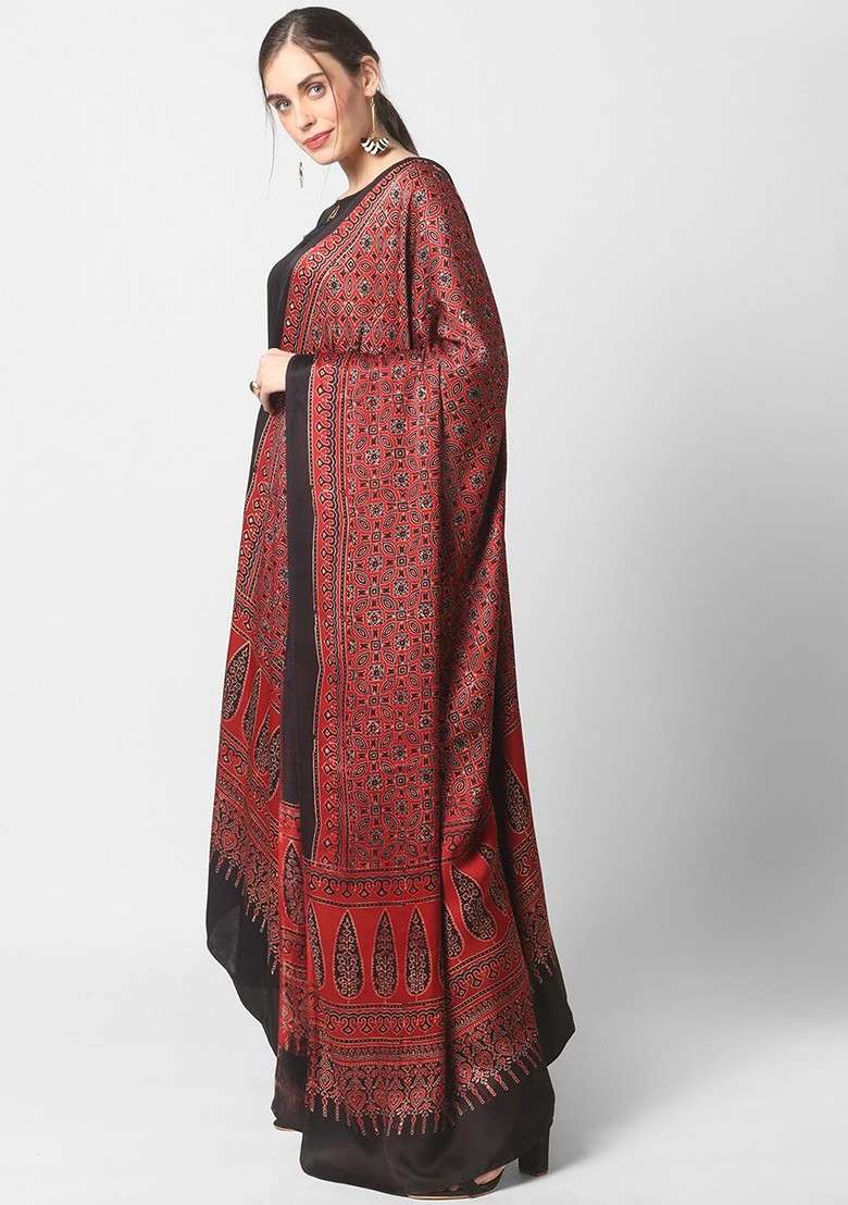 Maroon And Black Ethnic Motifs Block Printed Dupatta - Indya