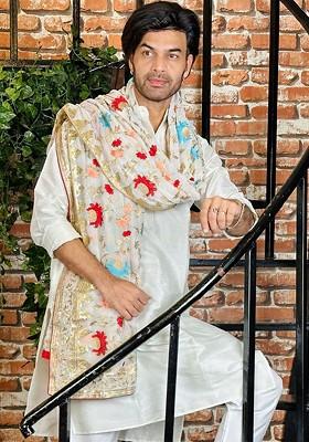 Men White And Gold Toned Embroidered Dupatta With Sequinned