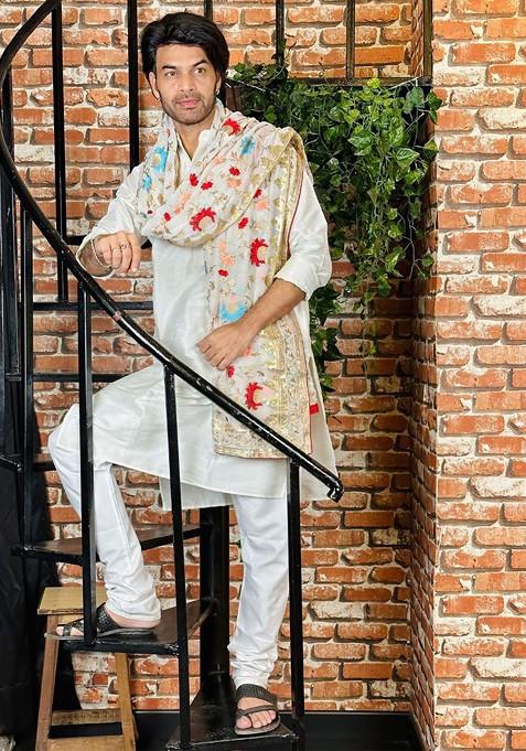 Men White And Gold Toned Embroidered Dupatta With Sequinned